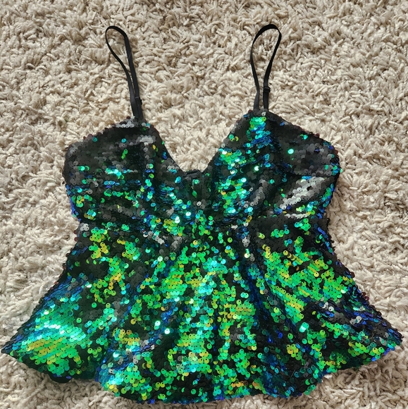 Guess Sequin Peplum Crop Top - Picture 1 of 3